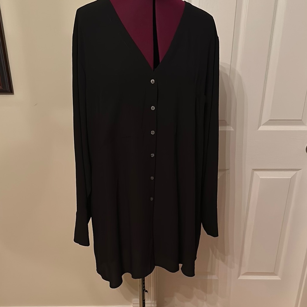 Chic Black Button-Up Top - image 1
